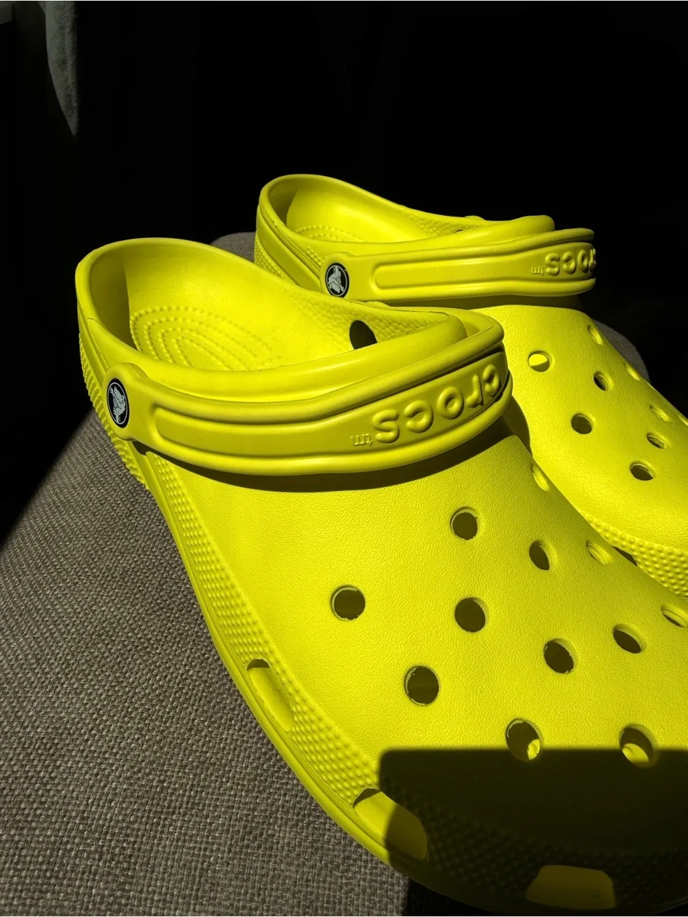 CROCS Classic Clog in Bright Yellow